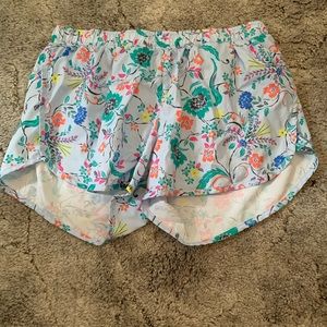 Casual shorts for women